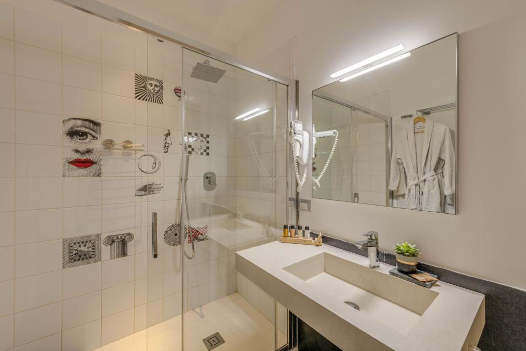 Trevi Palace Hotel - Resim 28