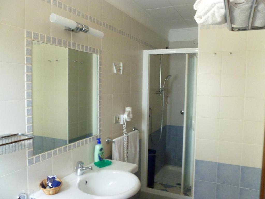 Koupelna v ubytování Hotel Miramare
