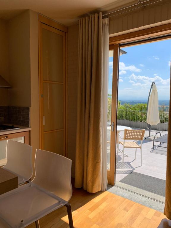 Balkón alebo terasa v ubytovaní Réva Residences and Pool