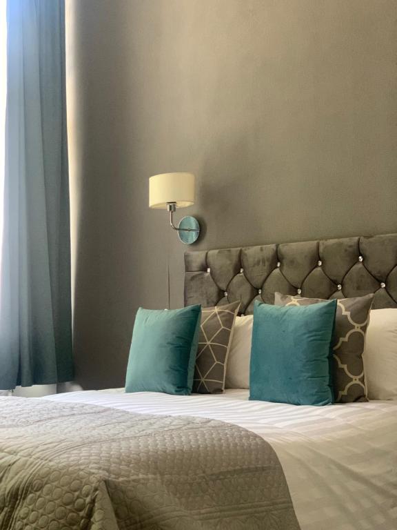 The Angel Hotel - 