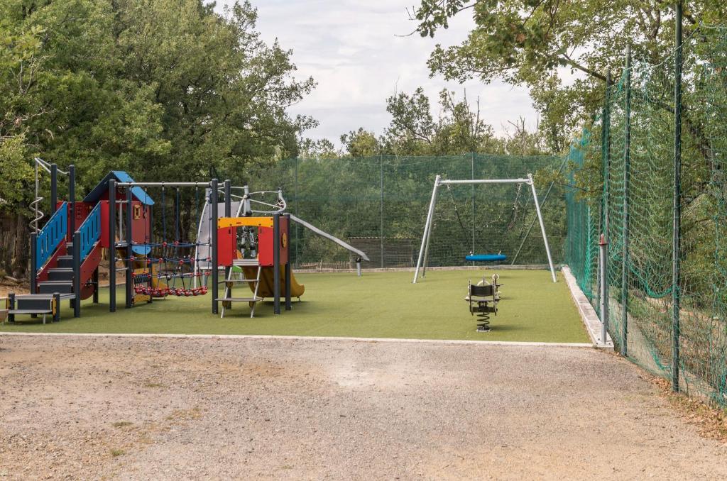 Herní místnost nebo prostor pro děti v ubytování SOWELL HOTELS Ardèche