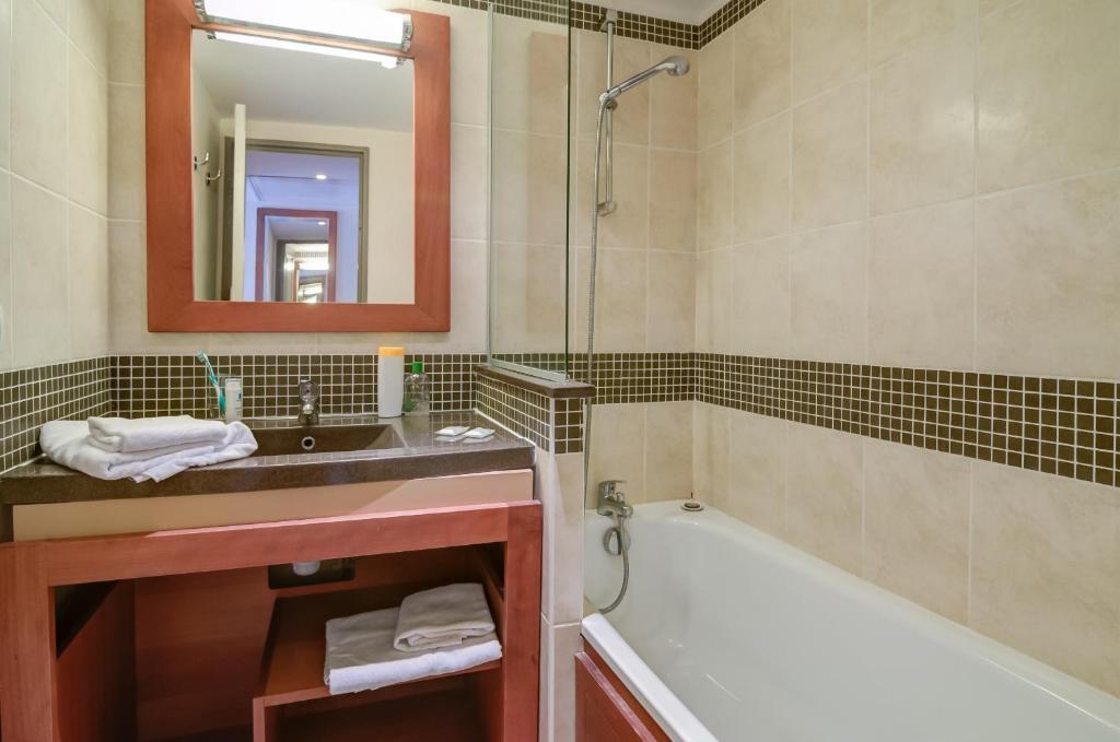 Koupelna v ubytování SOWELL HOTELS Ardèche