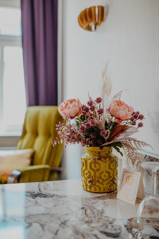 Boutique Hotel Rothenburger Hof - Resim 31