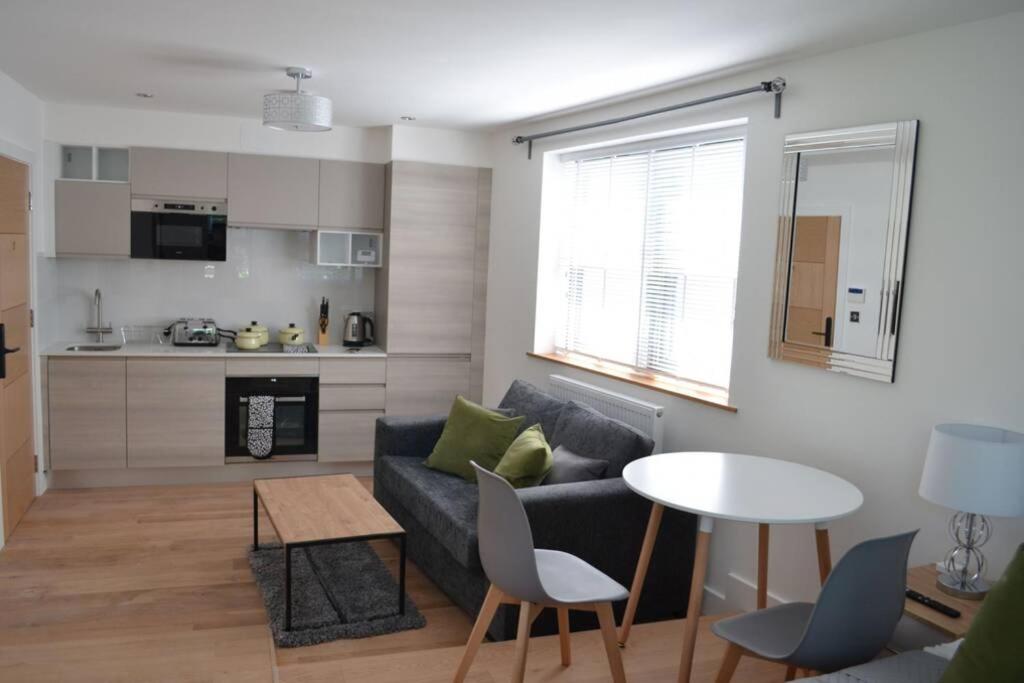 Luxury studio apartment with wheelchair access in Sydenham