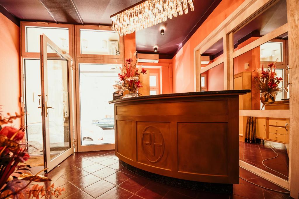 Boutique Hotel Rothenburger Hof - Resim 43