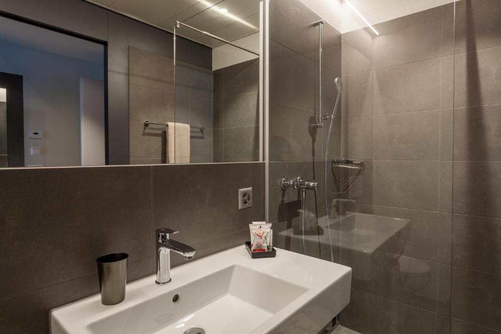Koupelna v ubytování Centurion Swiss Quality Towerhotel Windisch