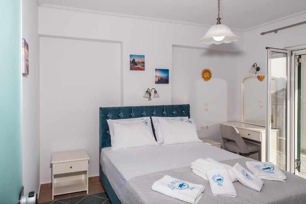 Denise Beach Hotel - 7