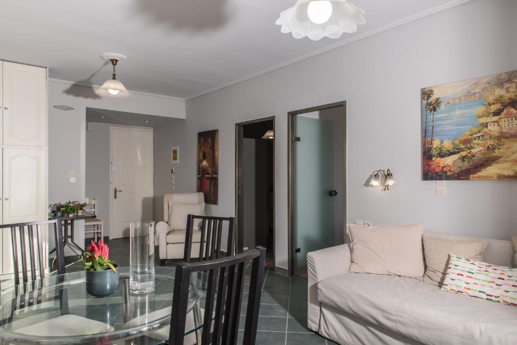 Denise Beach Hotel - 8