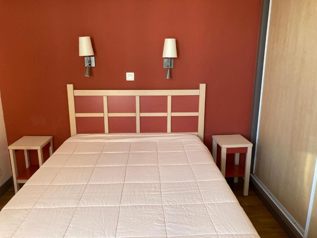 Postel nebo postele na pokoji v ubytování Cap Estérel by Actisource