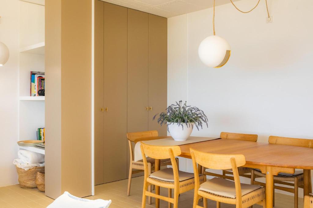 A seating area at Es Mollet