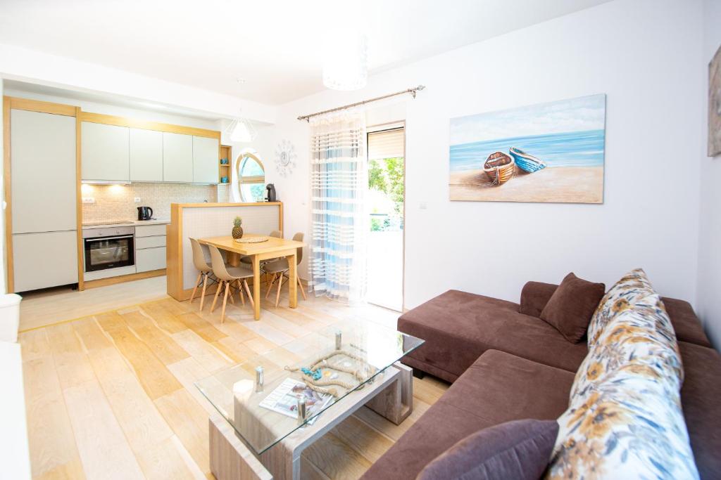 Kuchyň nebo kuchyňský kout v ubytování Apartman DULY LUX