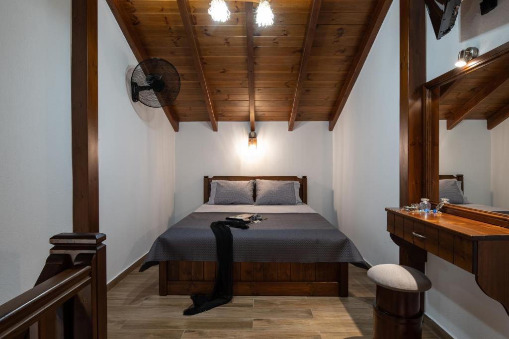 A bed or beds in a room at Bosporus Apartments