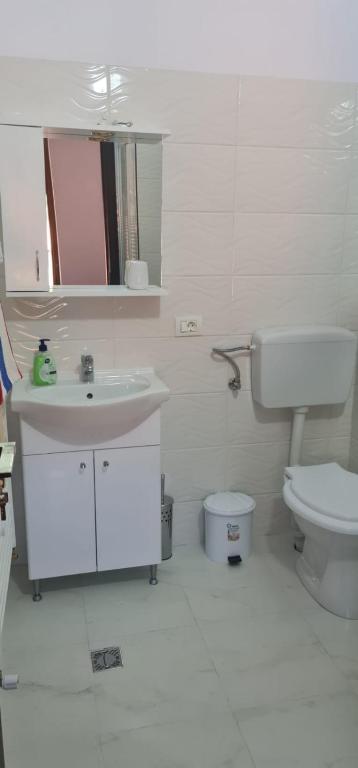 LA OVI - Habitación Doble Con Baño Privado
