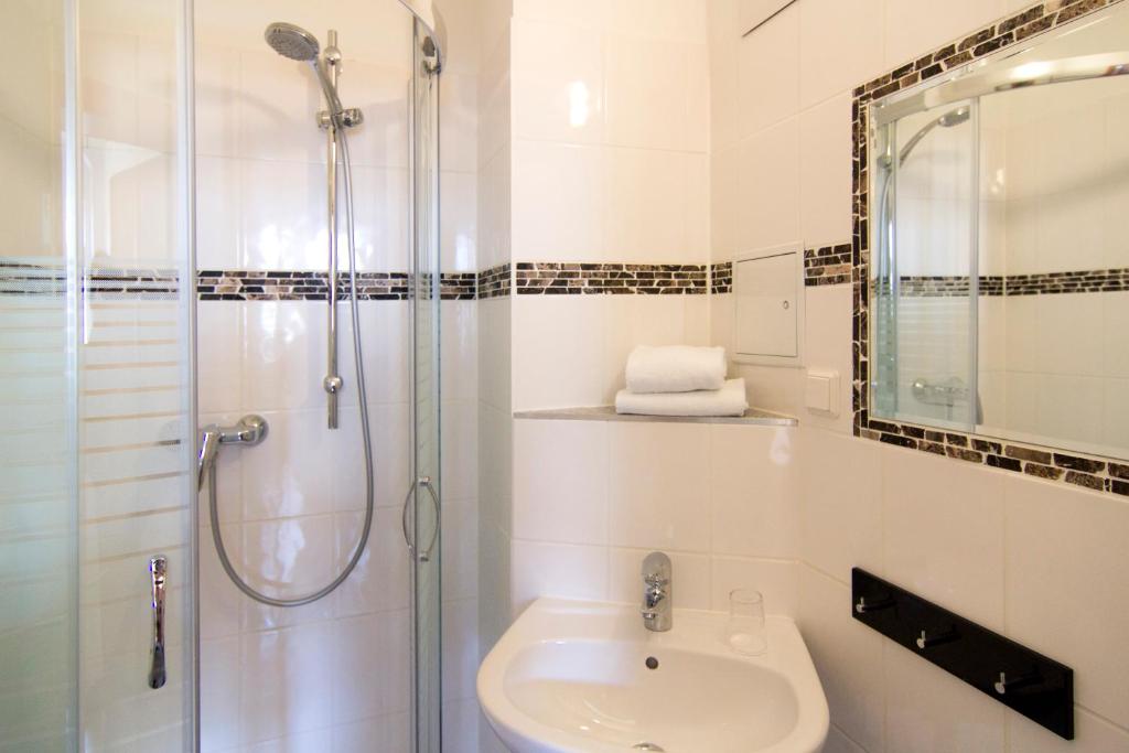 Aparthotel Mitte - Resim 14