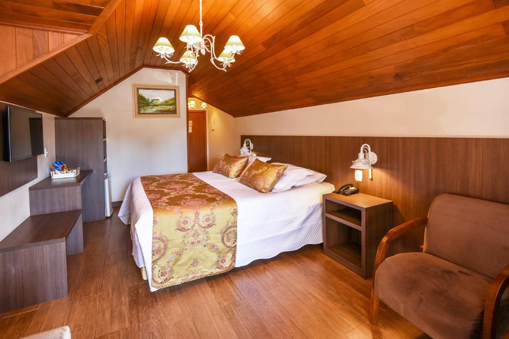 Postel nebo postele na pokoji v ubytování Hotel Kehl Haus
