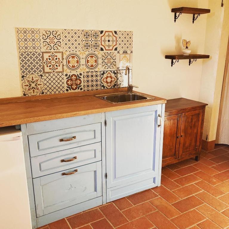 Kuchyň nebo kuchyňský kout v ubytování Agriturismo Le Tre Pietre - Podere nel Chianti