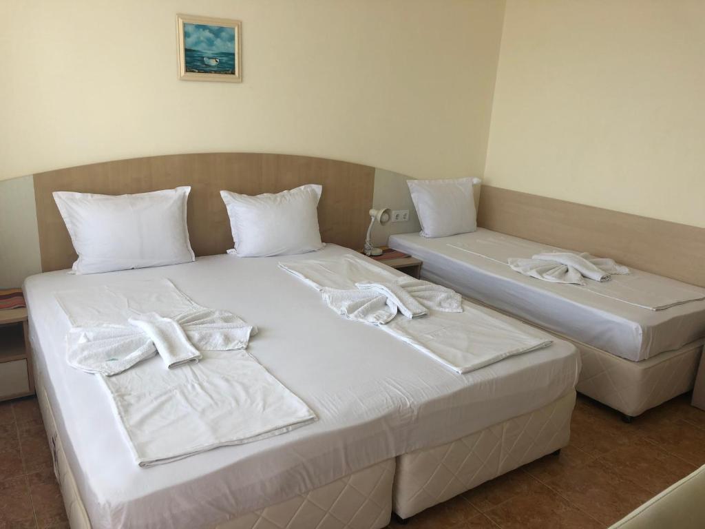 Postel nebo postele na pokoji v ubytování Borko Guest House