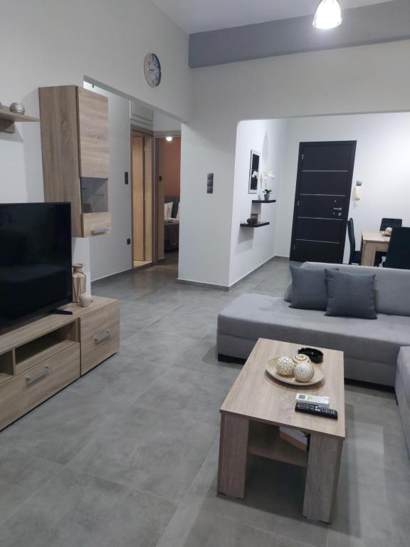 TV a/nebo společenská místnost v ubytování Felou's House 1