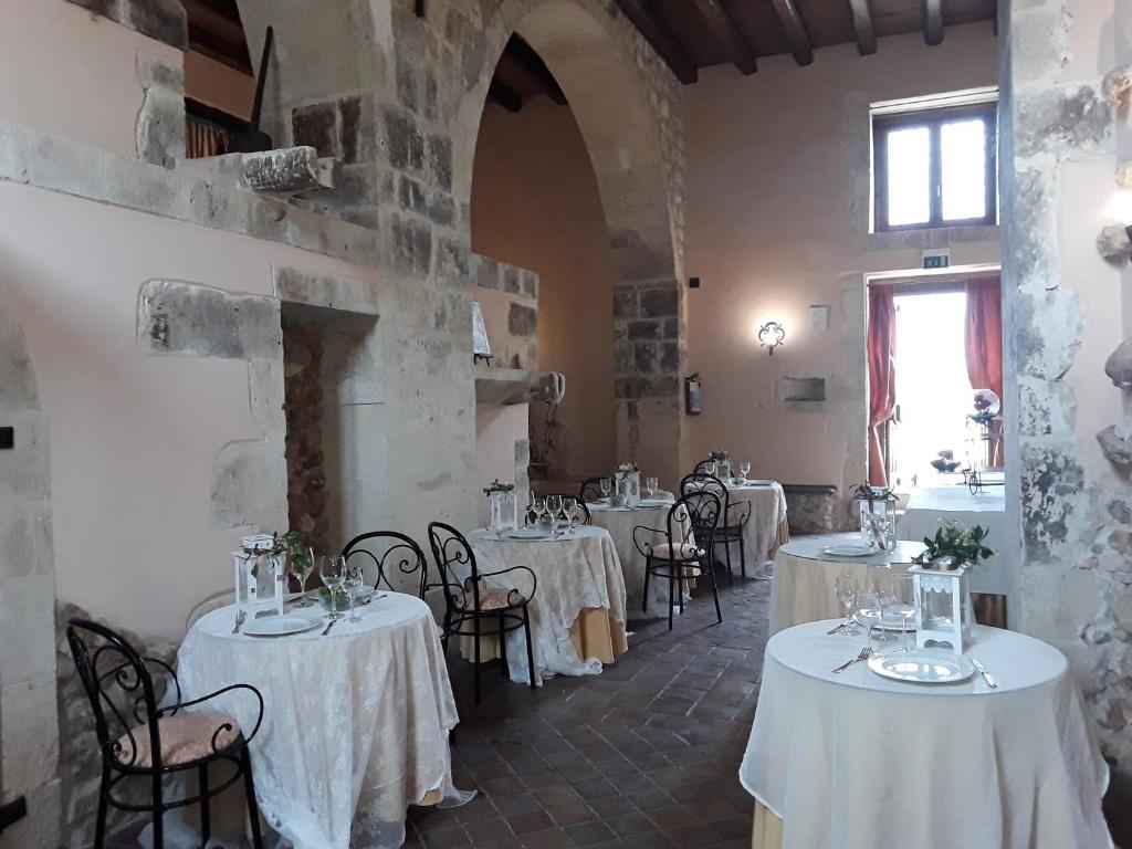 Restaurace v ubytování Hotel Lady Lusya