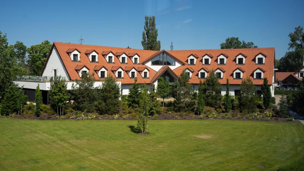 Zahrada ubytování HOTEL Hraniční zámeček