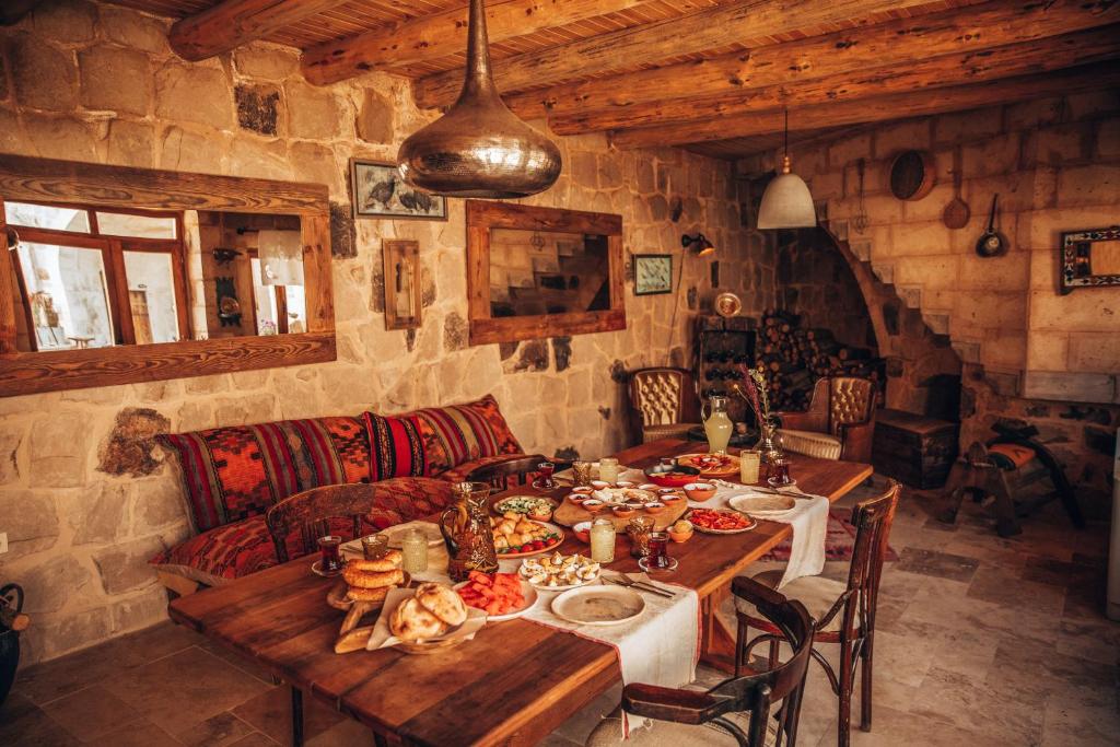 Restoranas ar kita vieta pavalgyti apgyvendinimo įstaigoje Doda Artisanal Cave Hotel - Adults Only -