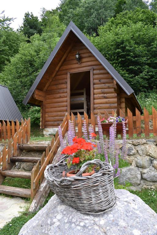 Gradine - Katun kamp - Superior Chalet