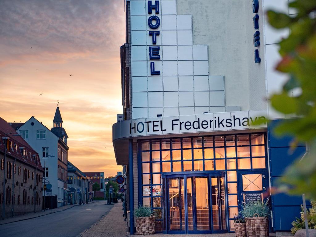 un hotel libre pensamiento en Hotel Frederikshavn, en Frederikshavn