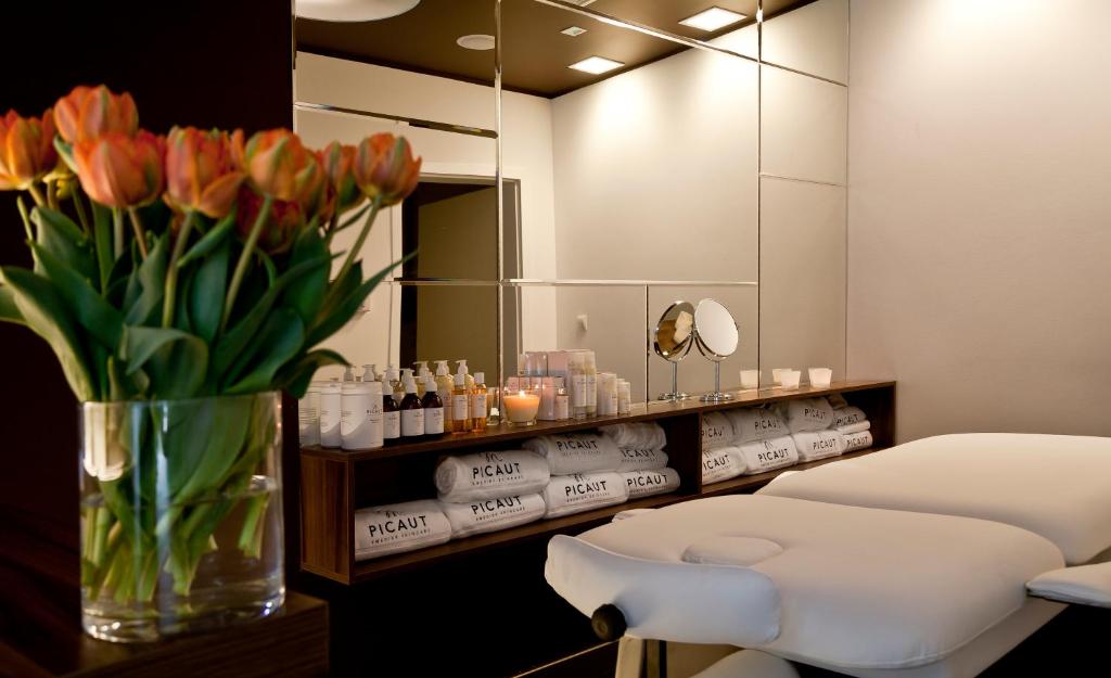 Hotel Hanza - Resim 43