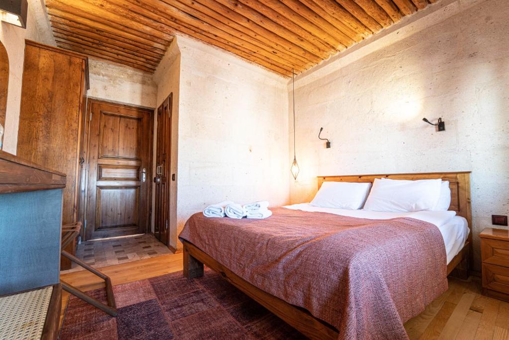 Alice in Cappadocia - 19