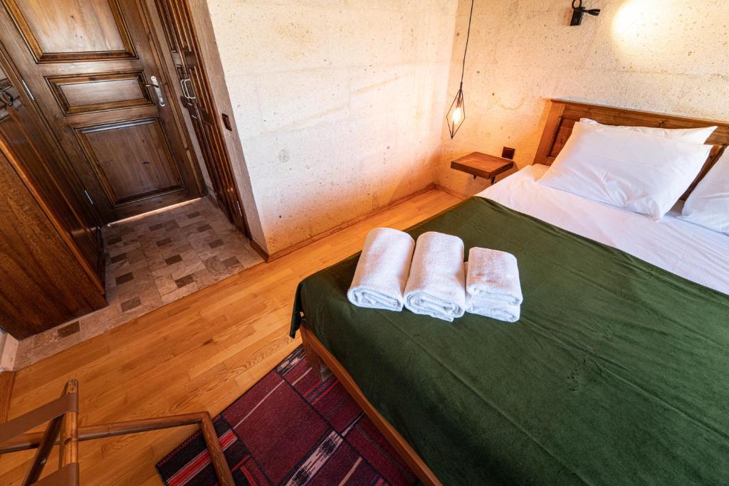 Alice in Cappadocia - 6