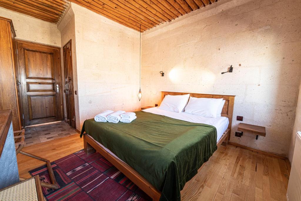 Alice in Cappadocia - 5