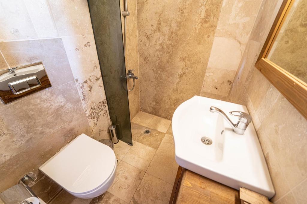 Alice in Cappadocia - 9