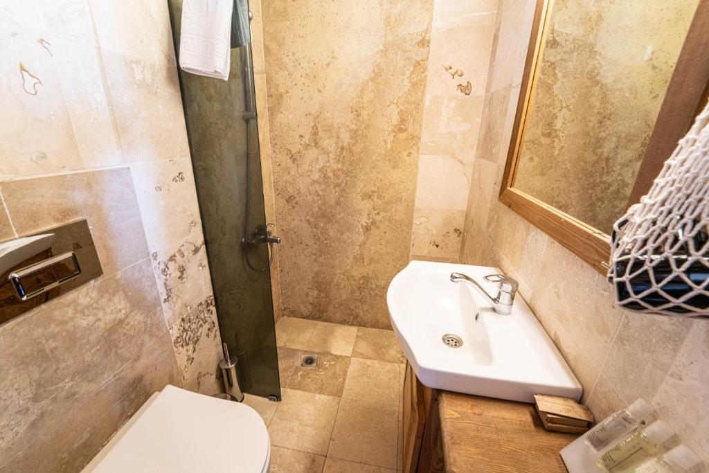 Alice in Cappadocia - 8