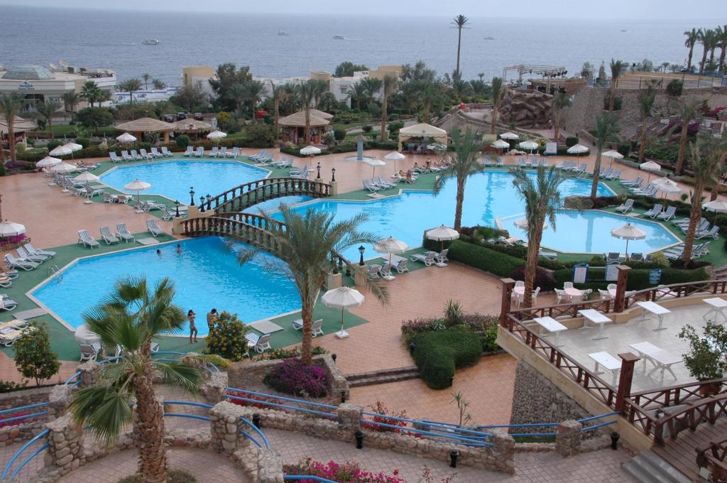 Bazén v ubytování Queen Sharm Aqua Park Hotel nebo v jeho okolí