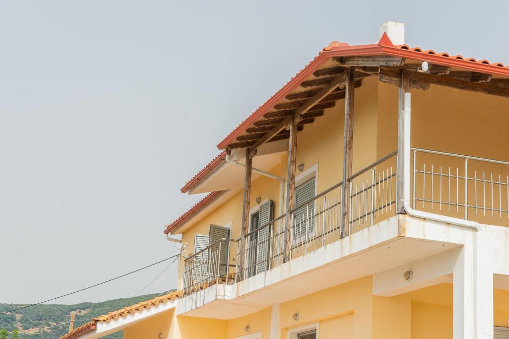 Balkón nebo terasa v ubytování Marmari Beach View
