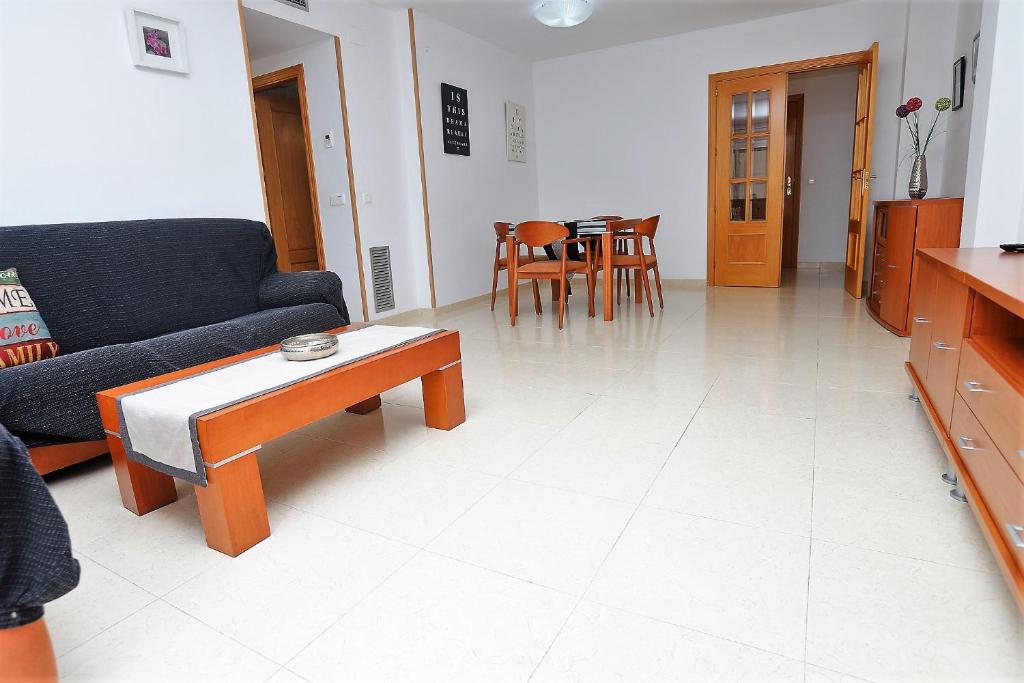Posedenie v ubytovaní Apartamento Plaça Jardí
