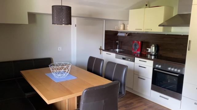 Kuchyň nebo kuchyňský kout v ubytování Gästehaus Johannes