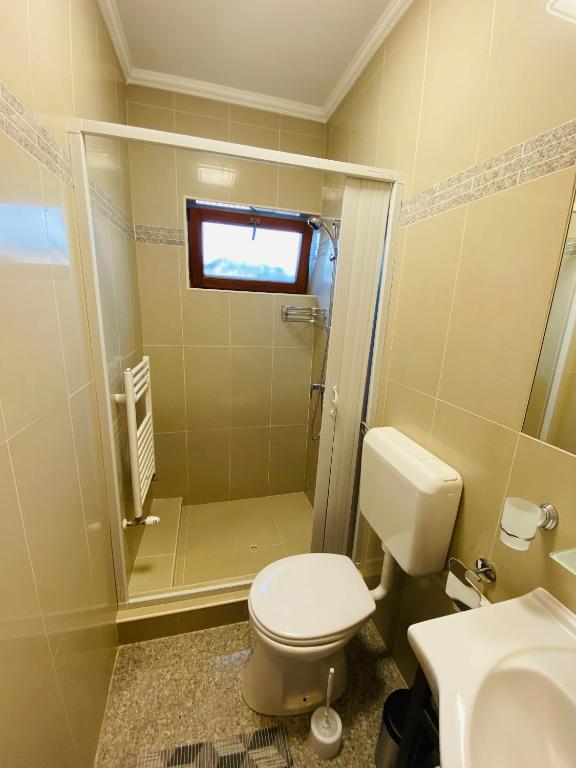 Koupelna v ubytování Linton Apartmanház