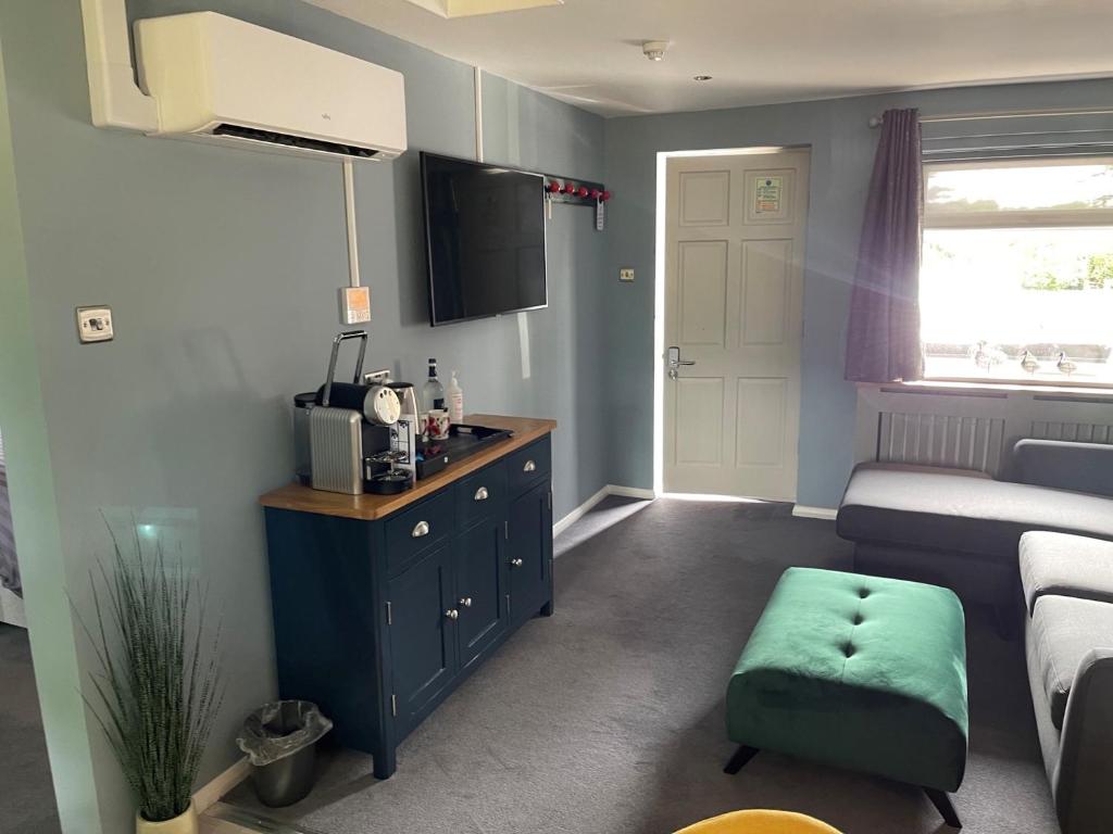 Village Limits, Woodhall Spa Updated 2022 Prices