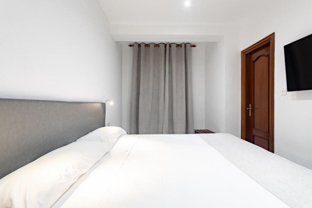 Hostal La Costa - Double Room