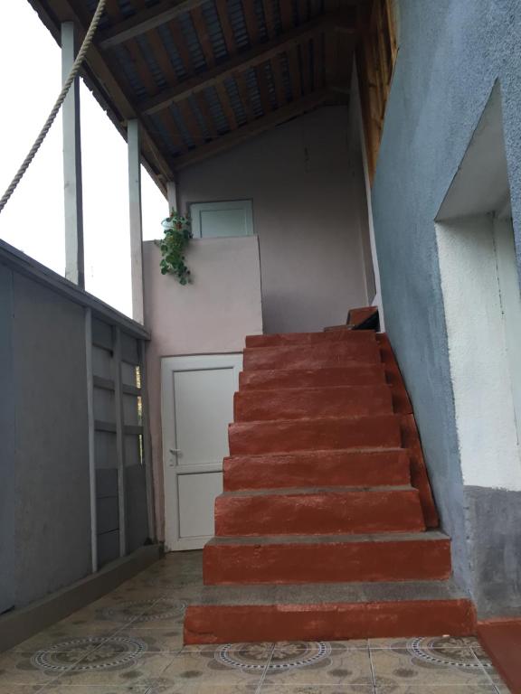 Fotografie z fotogalerie ubytování Guesthouse LALI GULEDANI v destinaci Tsvirmi