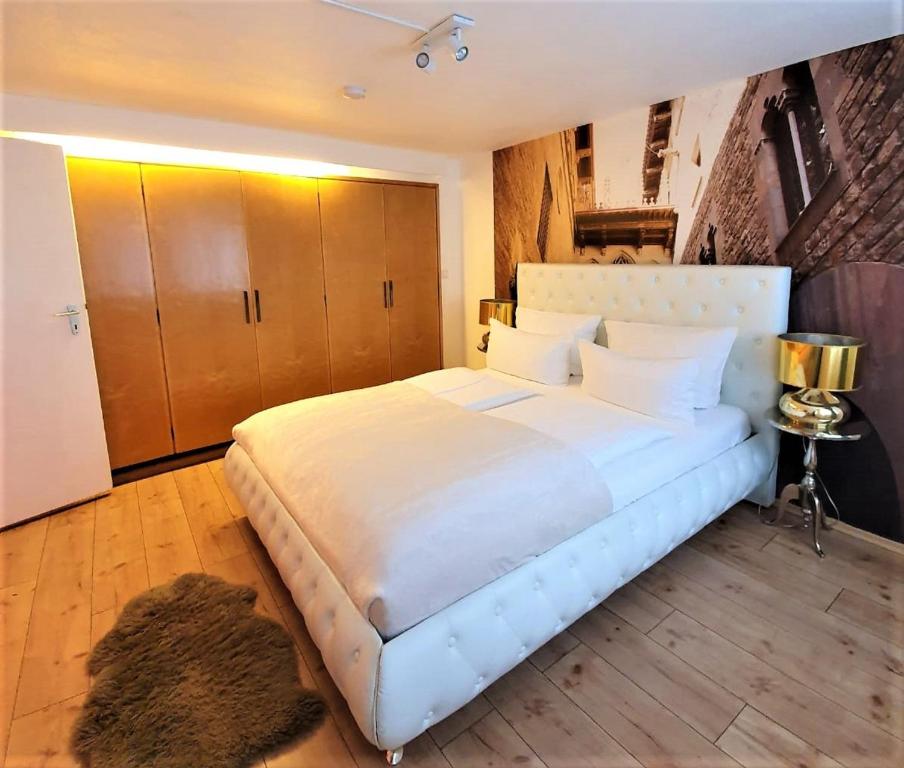 Galeriebild der Unterkunft Design Apartment BarcelonaNights in Freiburg im Breisgau