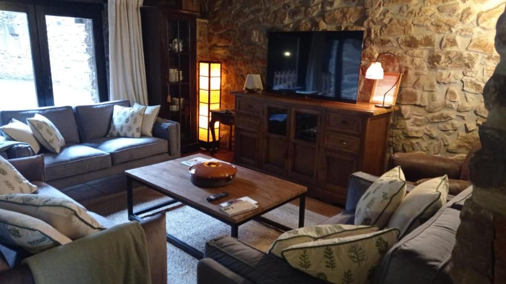 A seating area at Posada Reserva Verde