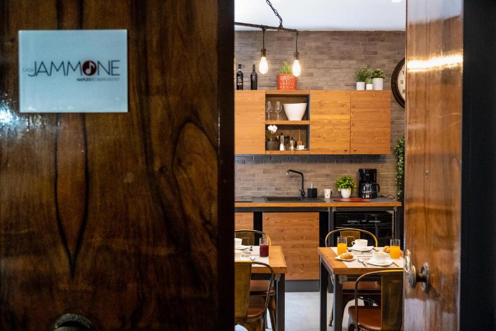 Certifikát, hodnocení, plakát nebo jiný dokument vystavený v ubytování casajammone naples b&b