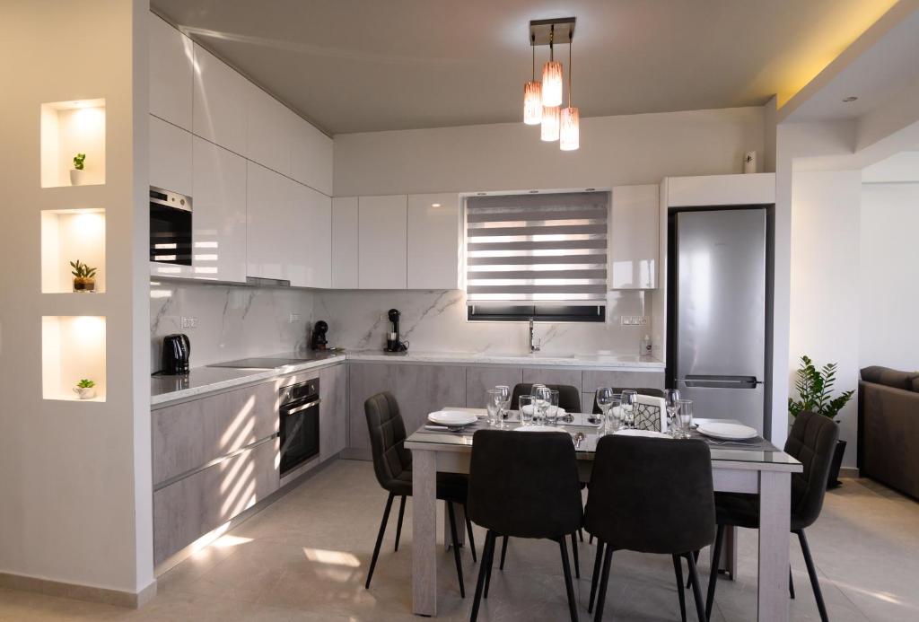 Zdjęcie z galerii obiektu Elmaky Luxury Apartments w mieście Palaiokastro