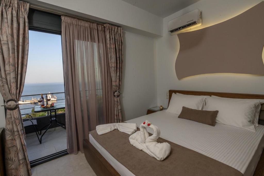 Zdjęcie z galerii obiektu Elmaky Luxury Apartments w mieście Palaiokastro
