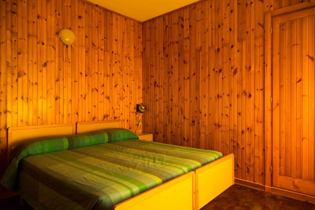 Postel nebo postele na pokoji v ubytování Albergo Centrale Scanno