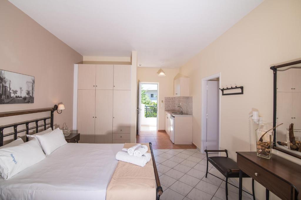 Postel nebo postele na pokoji v ubytování Maistrali Hotel Zante