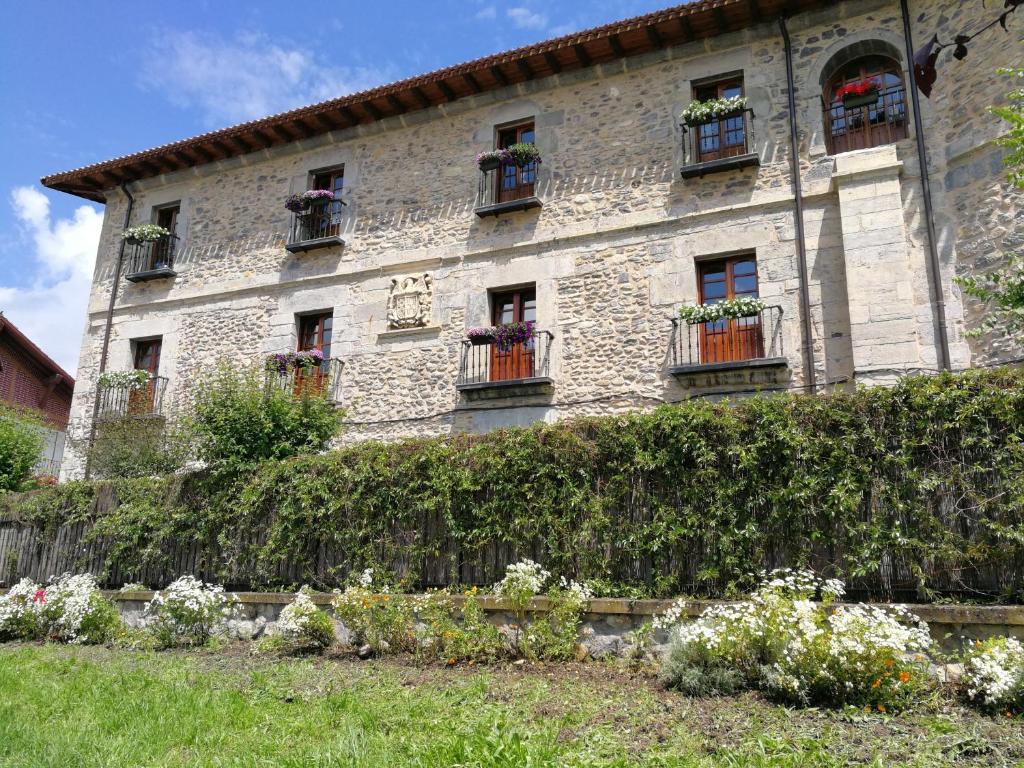 Zahrada ubytování VELASCO JAUREGIA-SIERRA DE SUEÑOS