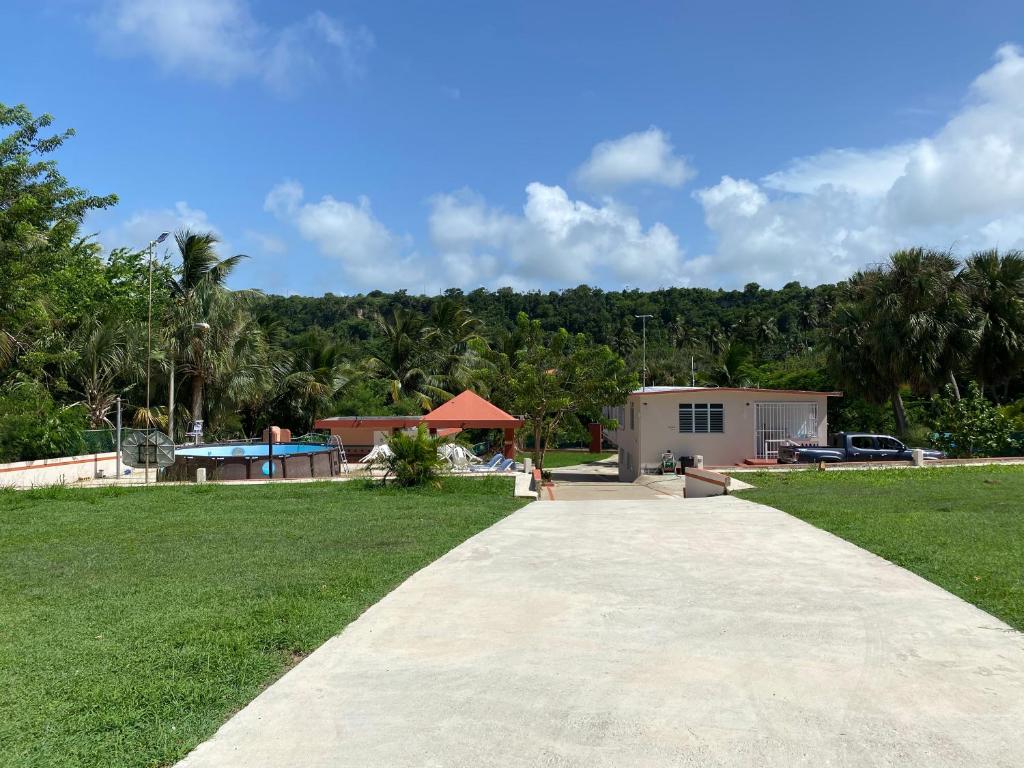 Habitación en casa particular Shacks Beach Isabela PR Entire House or